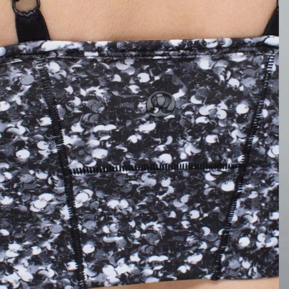 Lululemon Core Set Bra - Picture 4 of 8